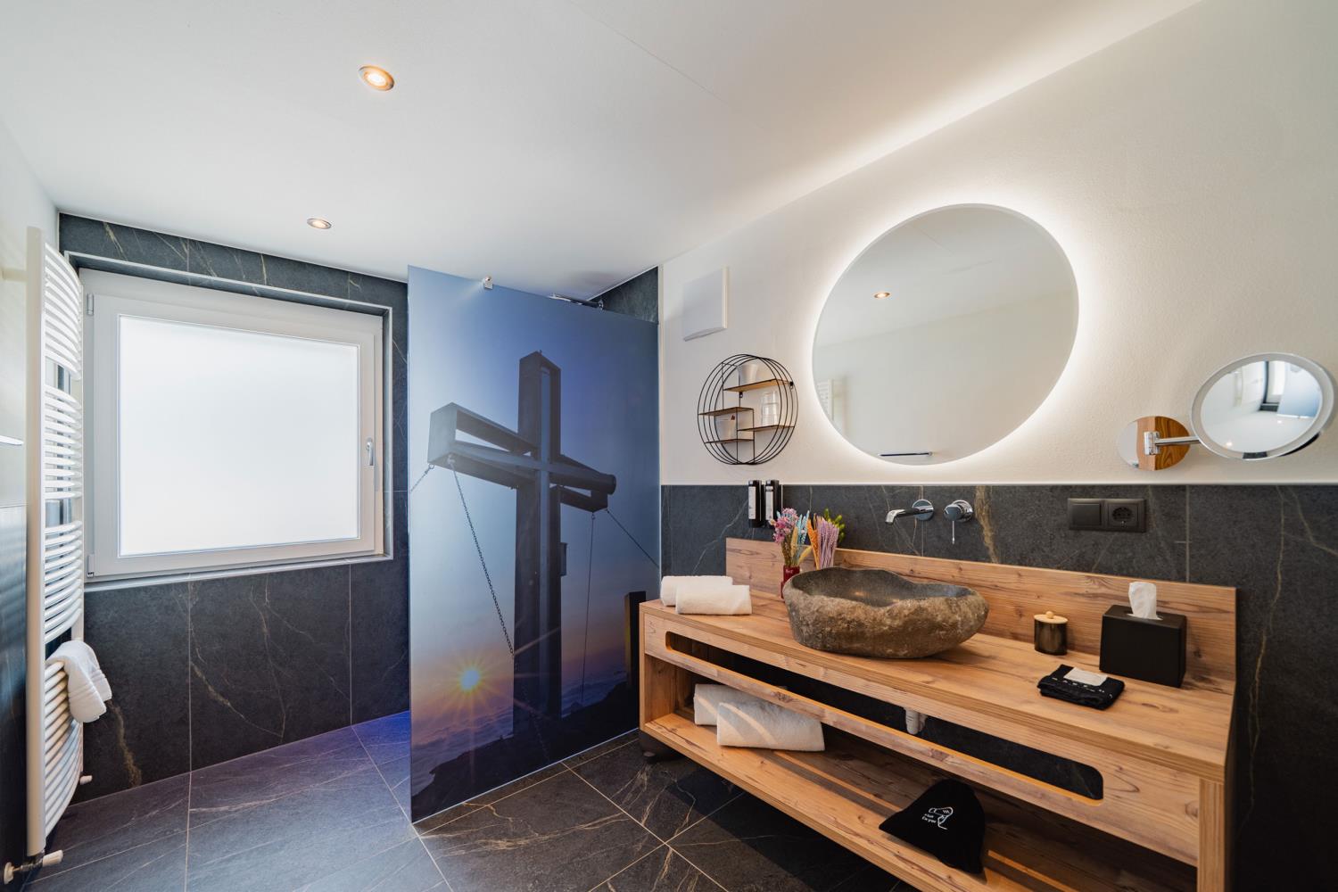 Romantic Spa Suite