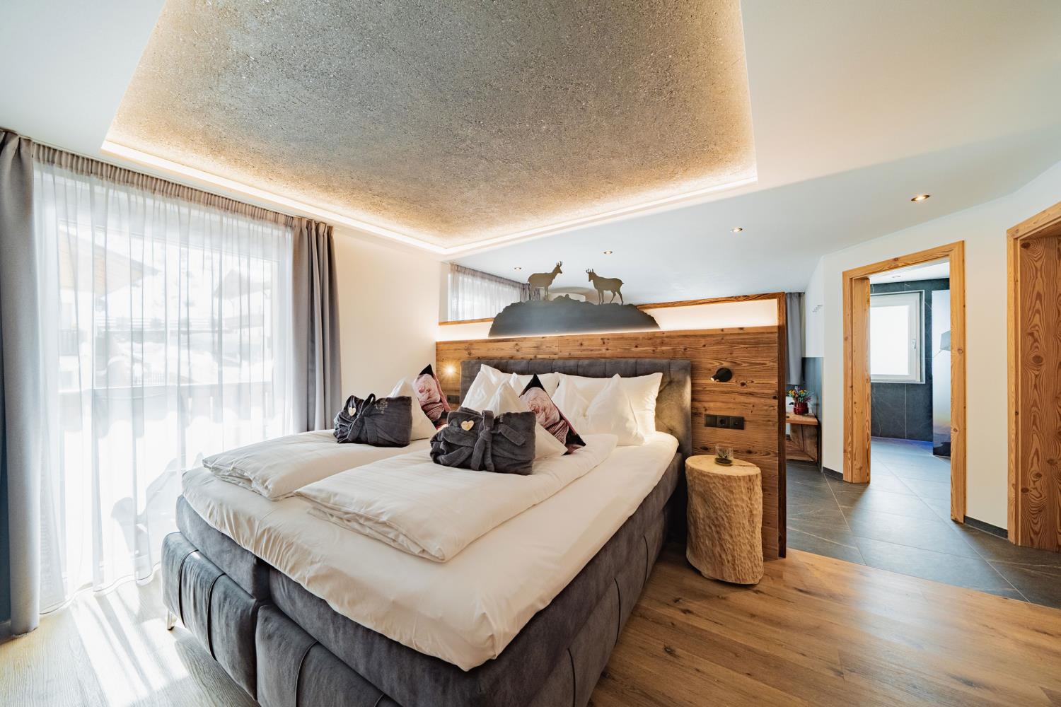 Romantic Spa Suite
