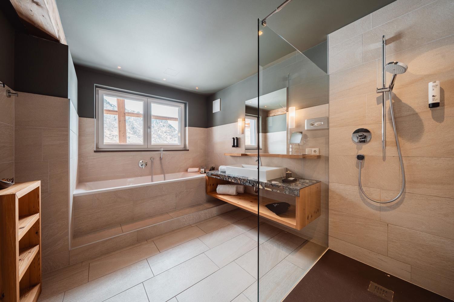 Alpine Spa Suite